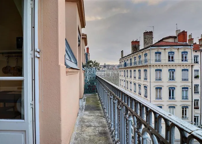 Chaponnay - Superb T2 Apartment - Lyon 3Rd